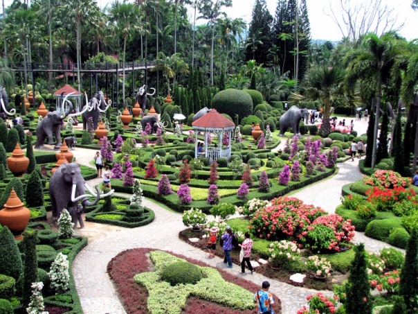 Тропический сад в Таиланде